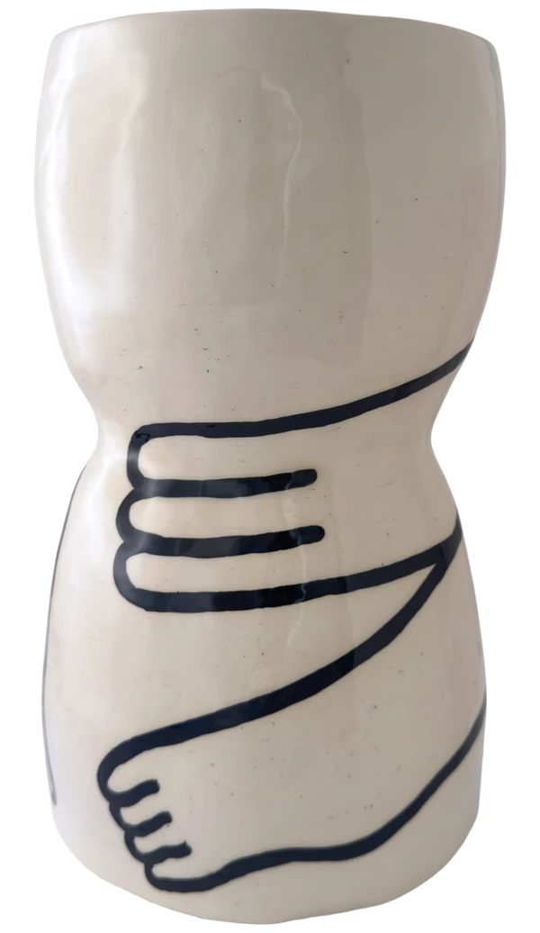 Vase H, view 9