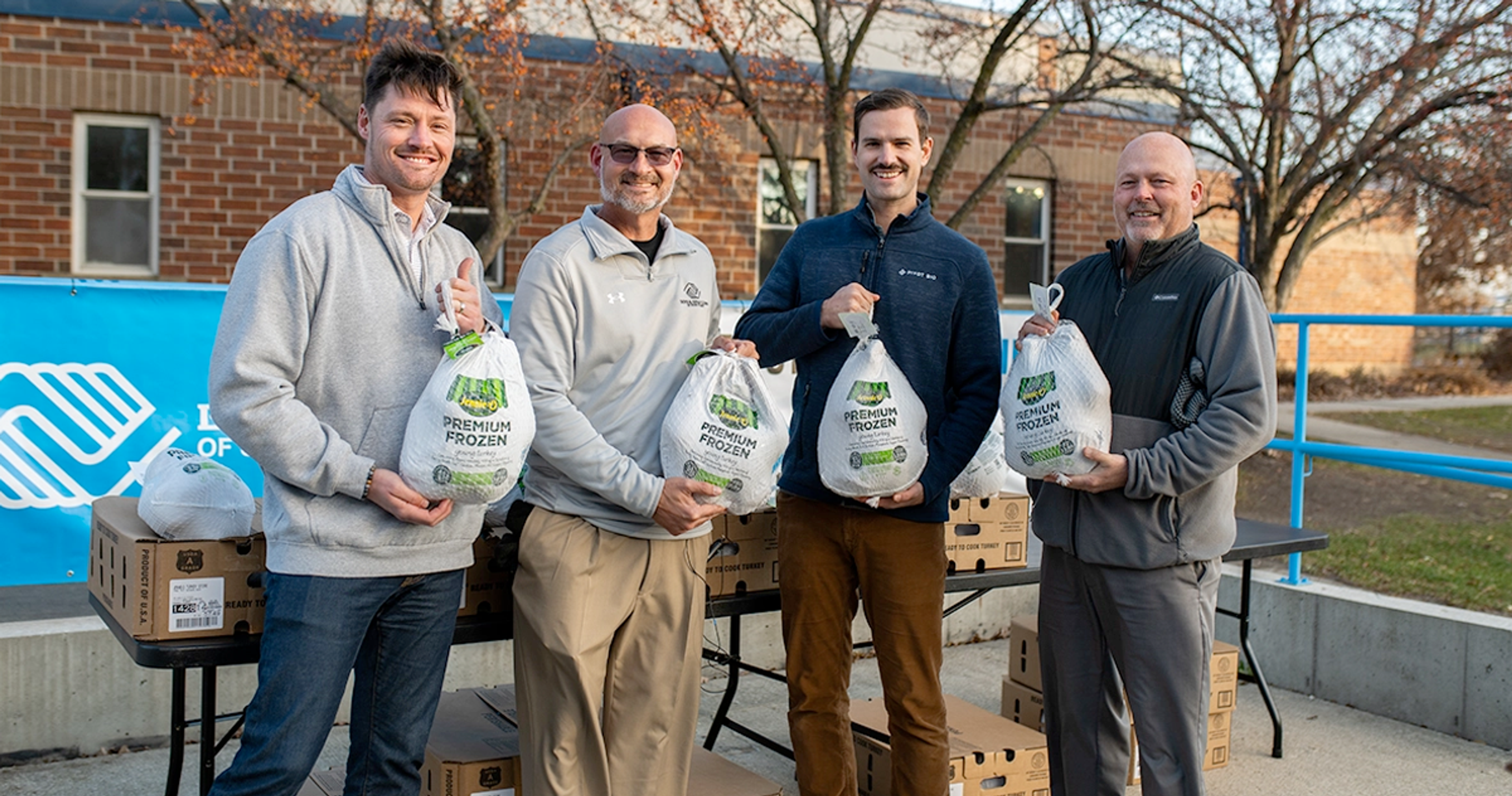 Pivot Bio Surprises Boys and Girls Clubs of Story County With a Truckload of Turkeys Just in Time for Thanksgiving