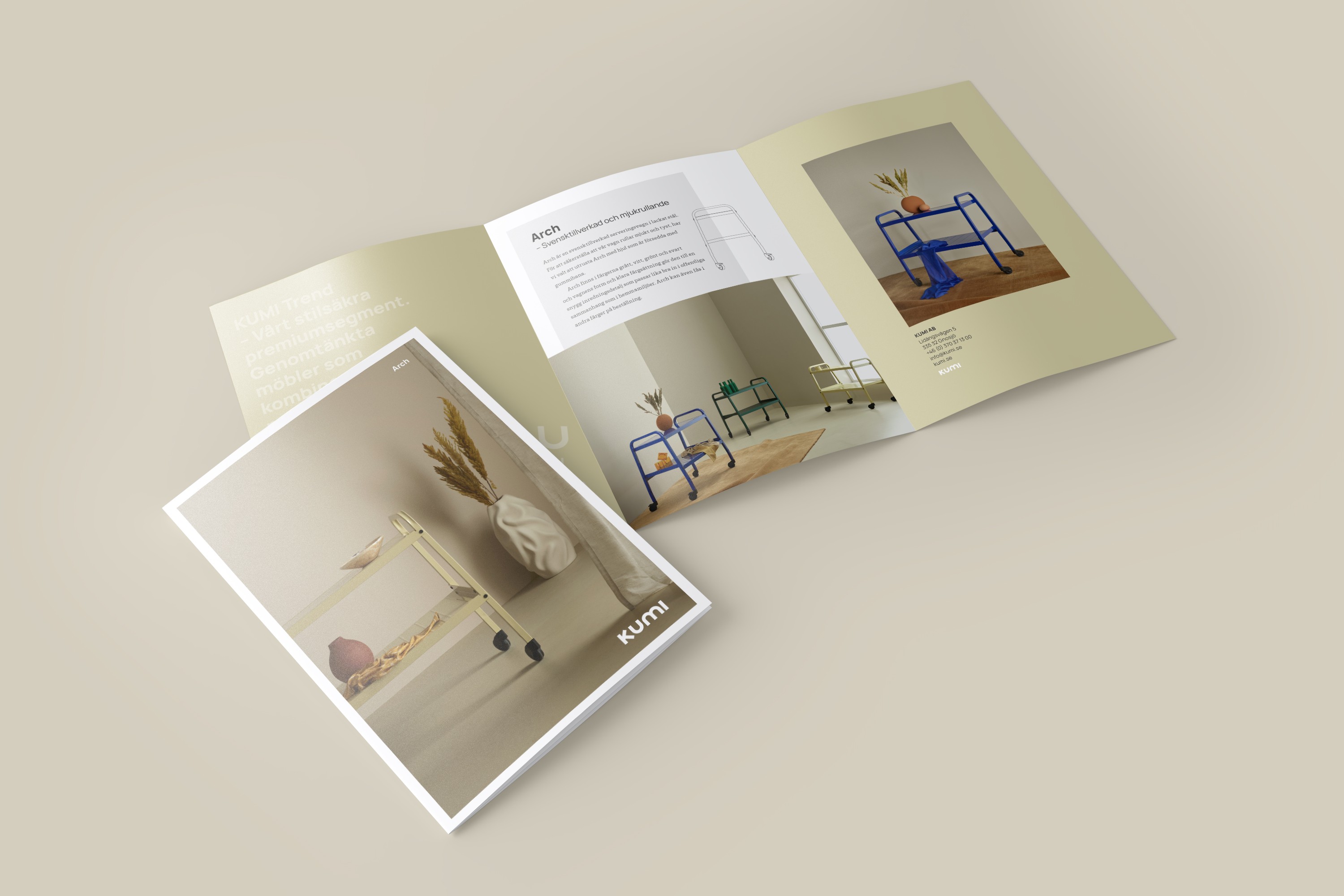 Sidor från Kumis 8-sidiga broschyr för Arch.