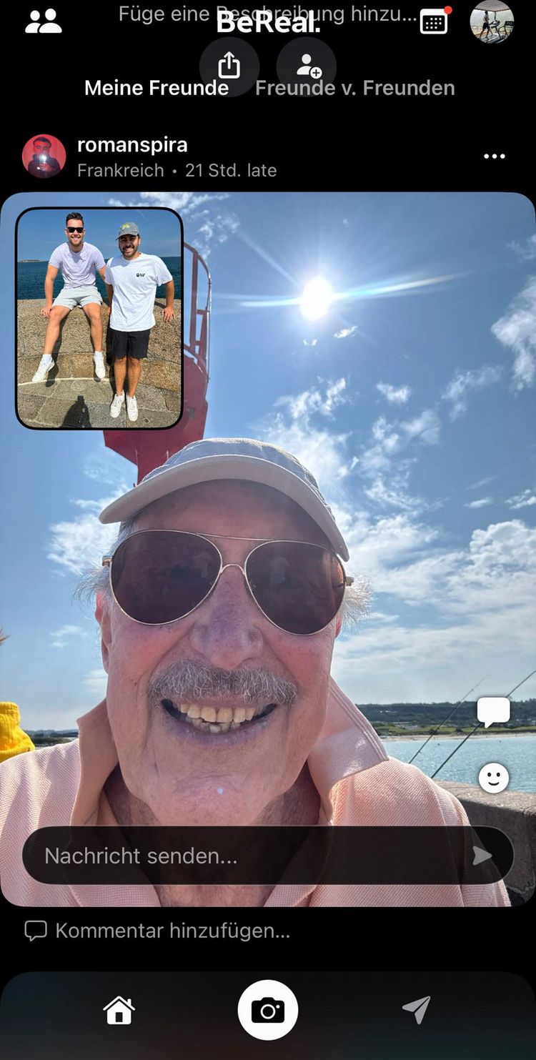 Missing alternative text