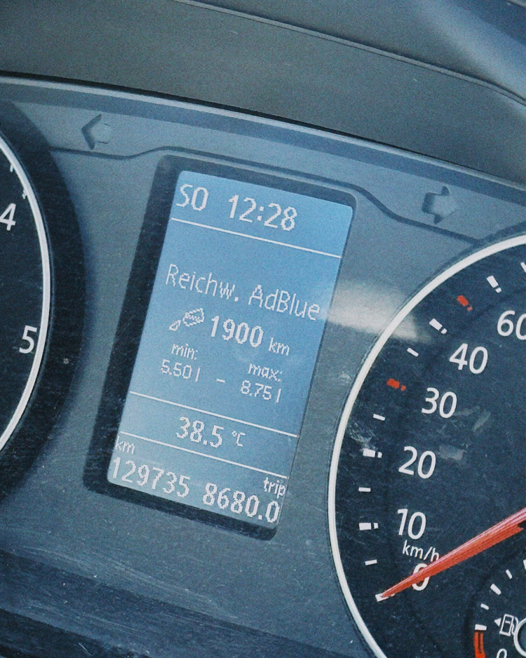 Missing alternative text