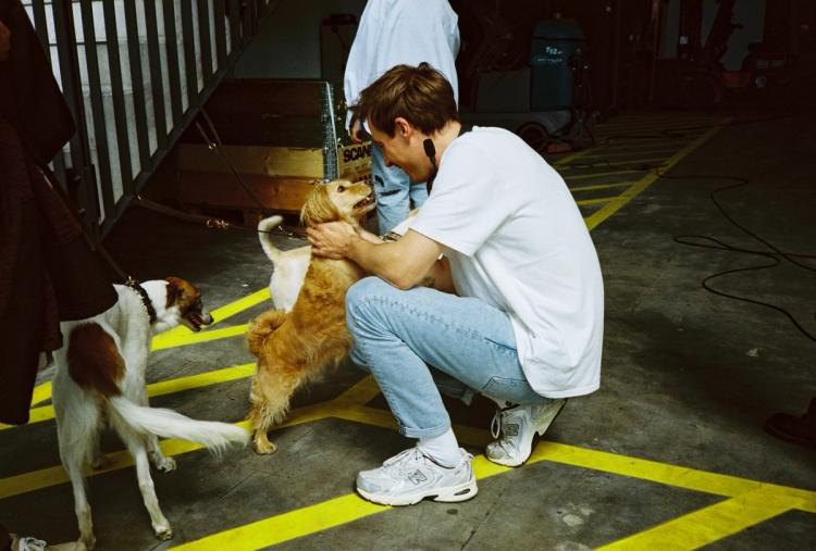 Missing alternative text