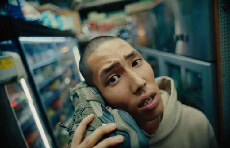 Missing alternative text