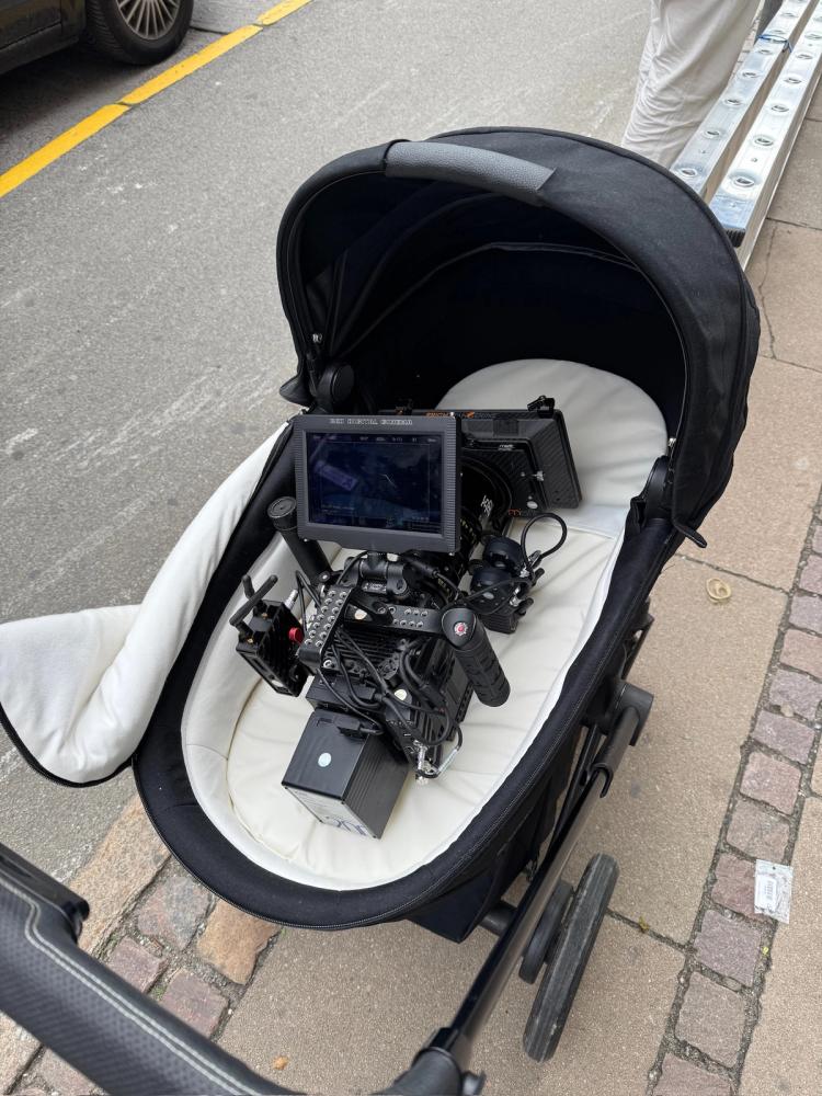 Missing alternative text