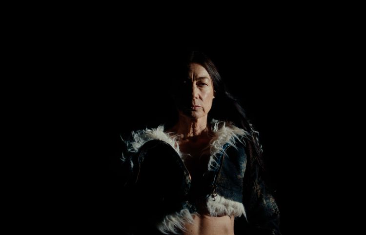 Missing alternative text