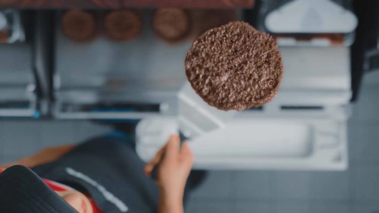 Missing alternative text