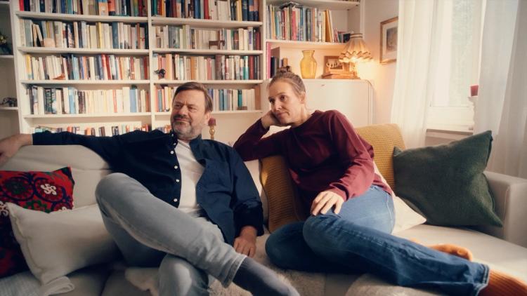 Missing alternative text