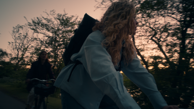 Missing alternative text