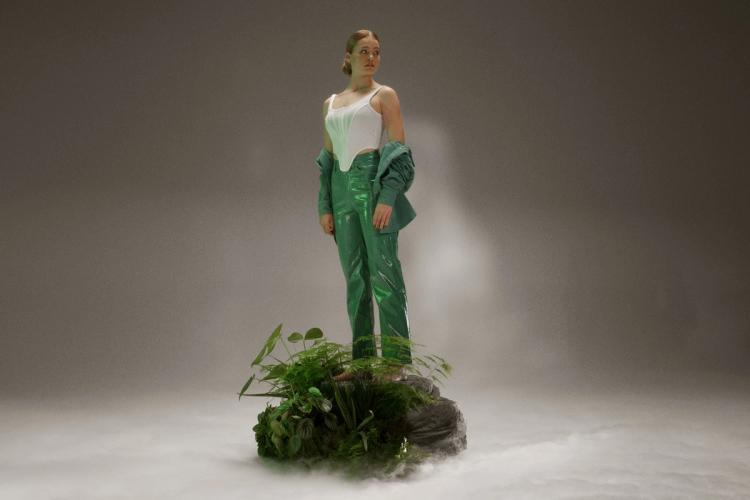 Missing alternative text