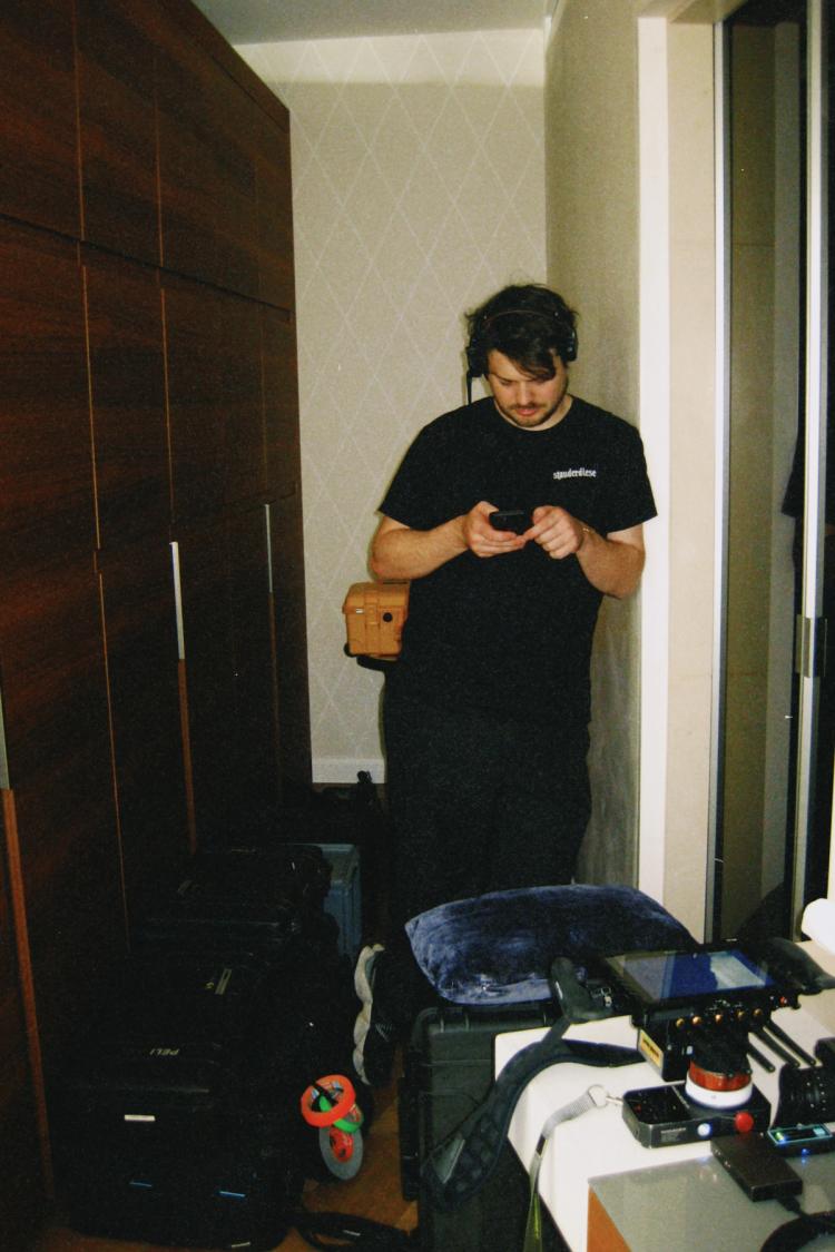 Missing alternative text