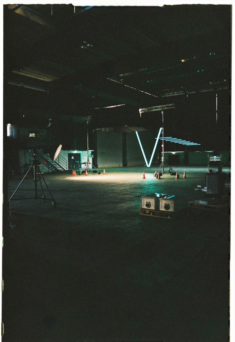 Missing alternative text