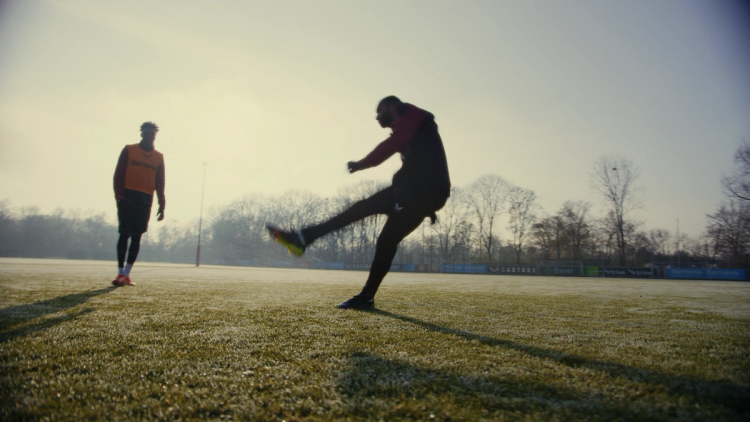 Missing alternative text