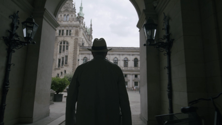 Missing alternative text