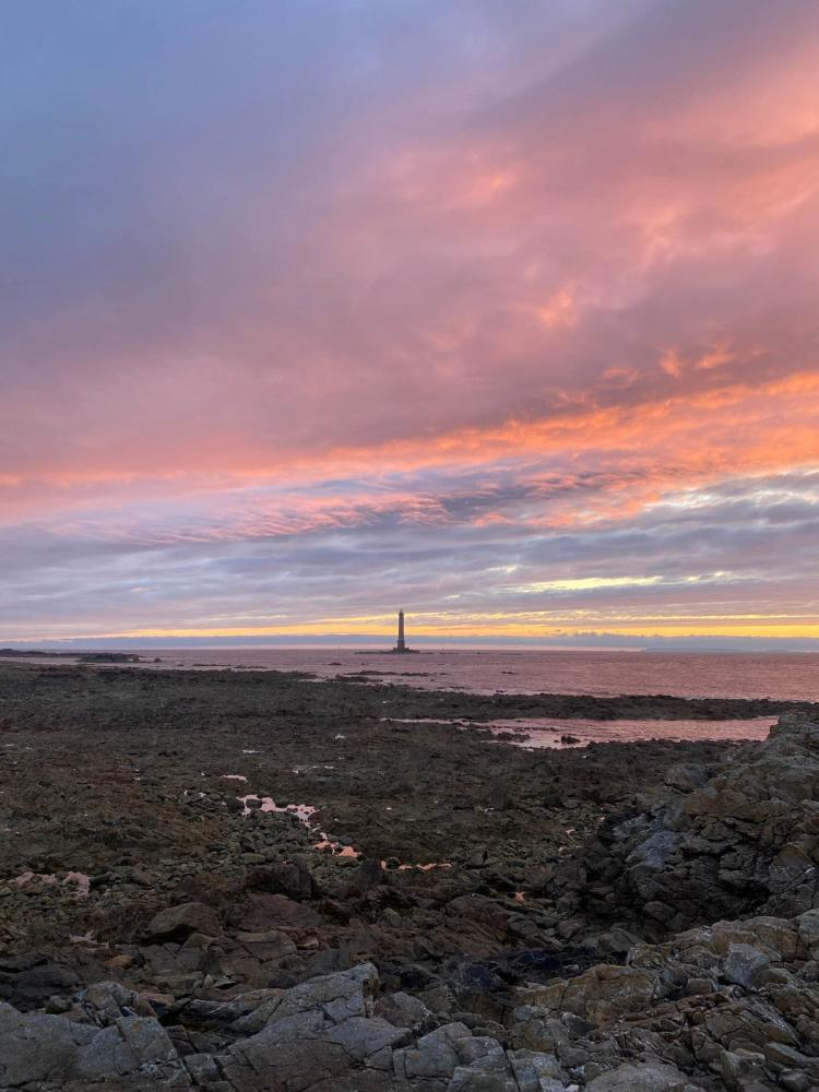 Missing alternative text