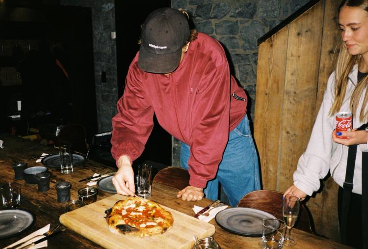 Missing alternative text