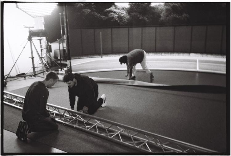 Missing alternative text