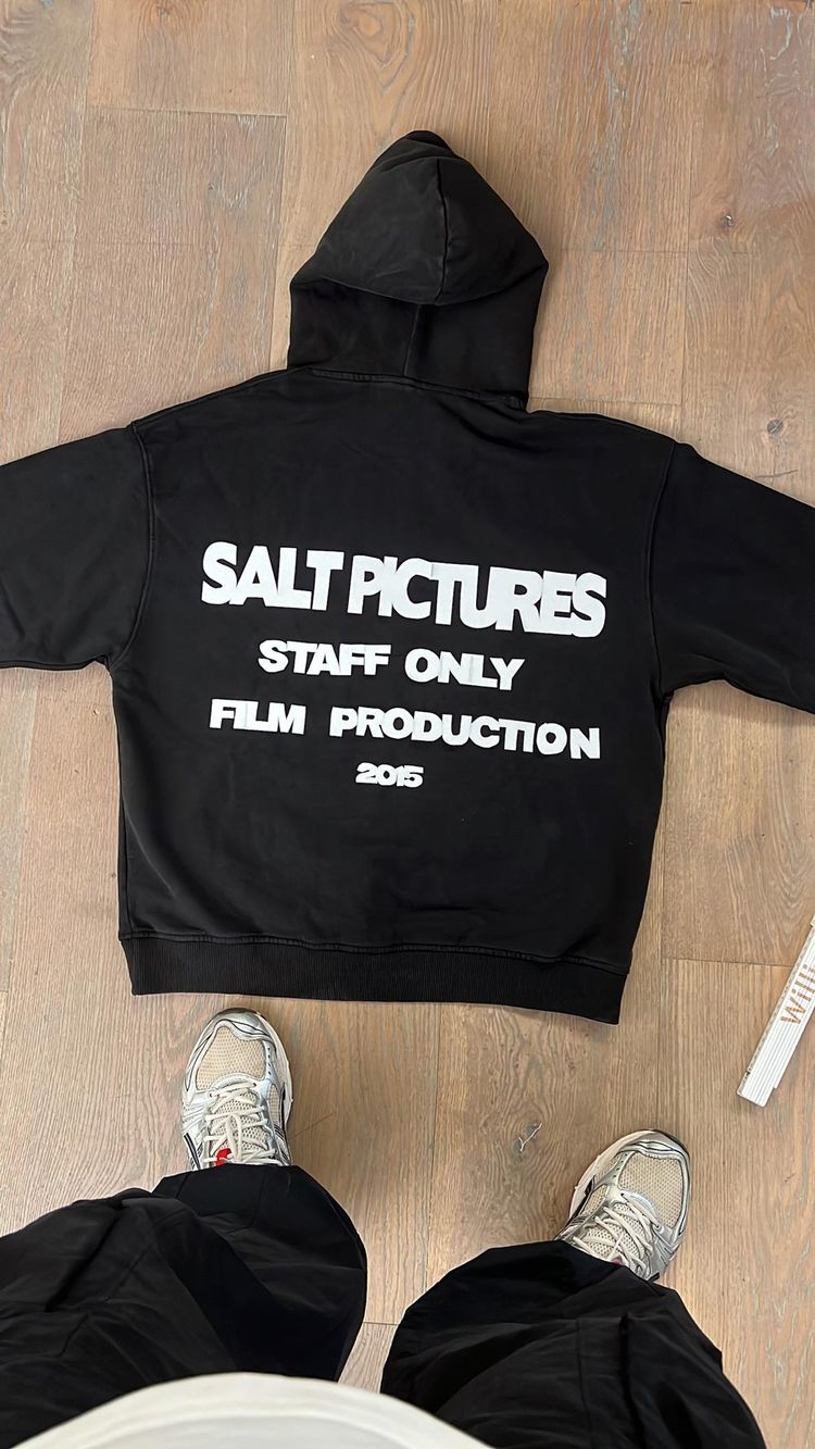 Missing alternative text