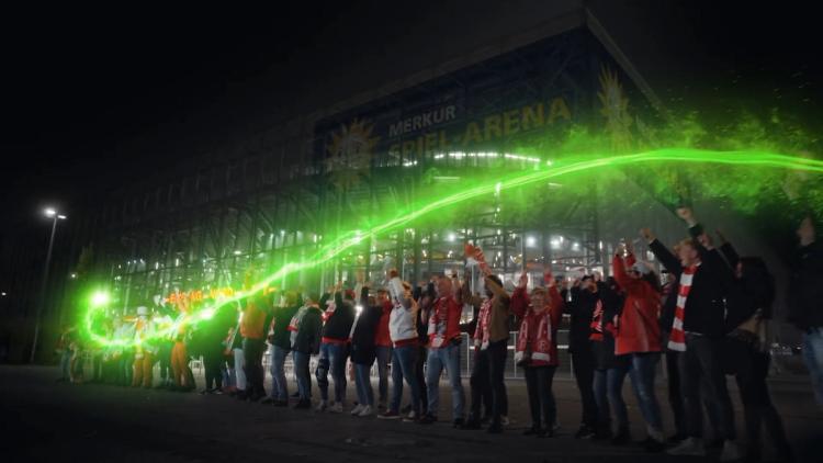 Missing alternative text