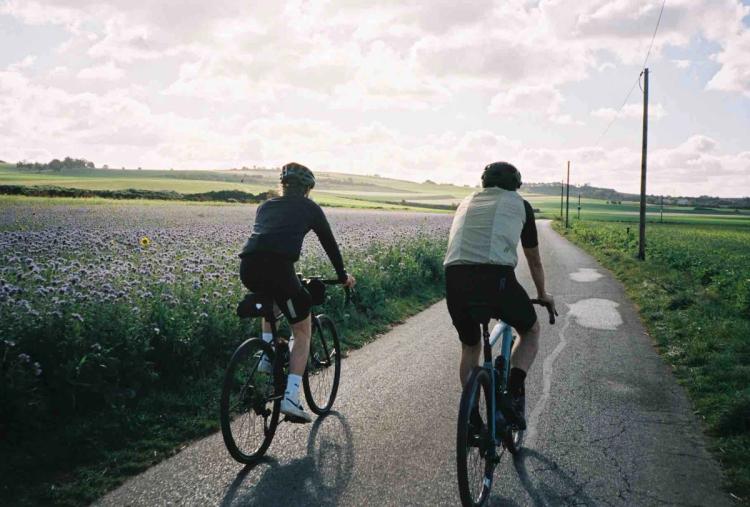 Missing alternative text