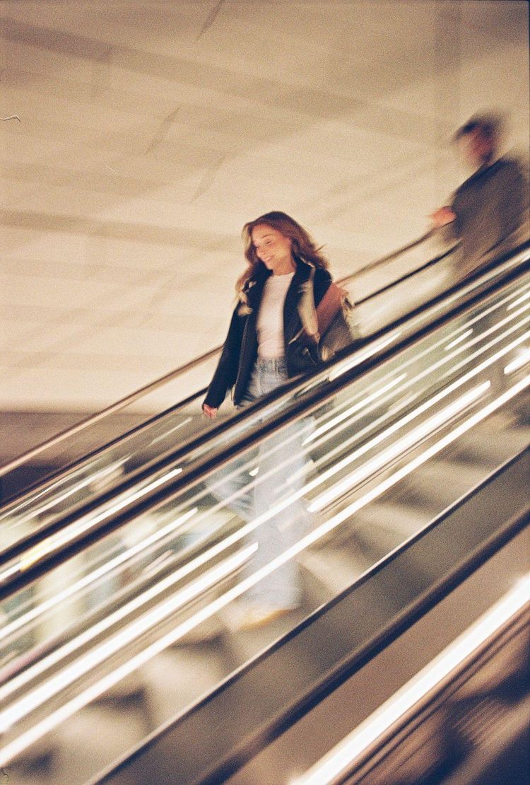 Missing alternative text