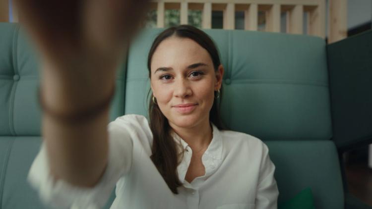 Missing alternative text