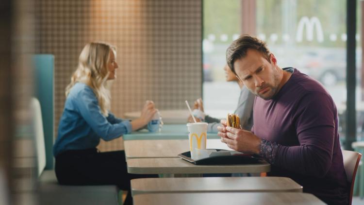 Missing alternative text