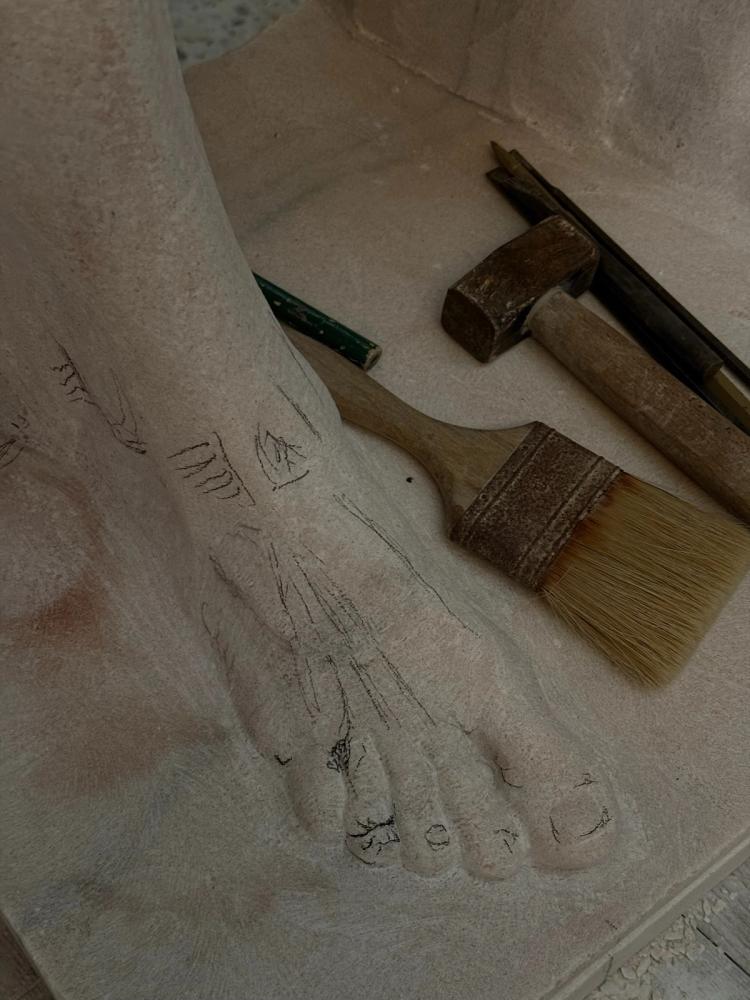 Missing alternative text