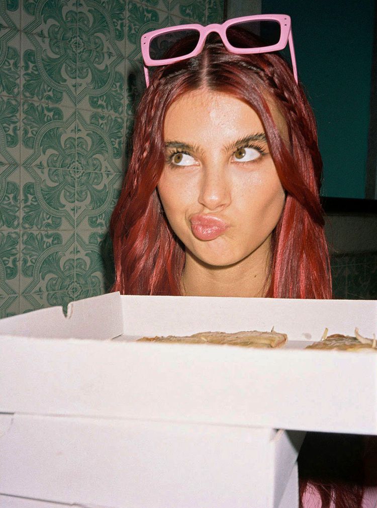 Missing alternative text