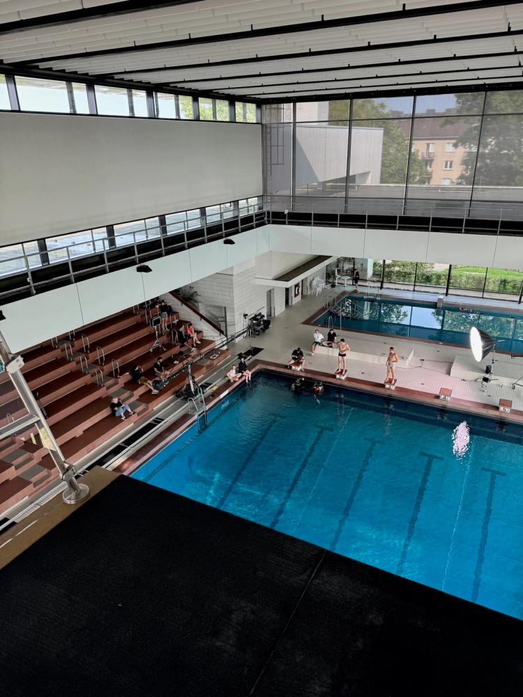 Missing alternative text