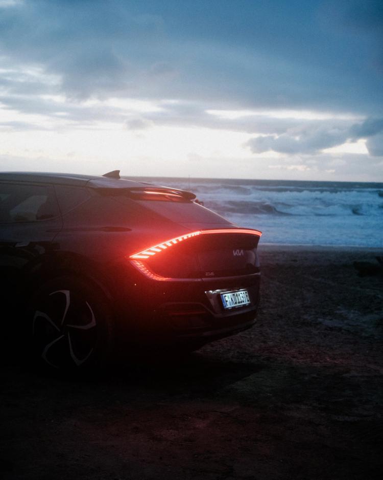 Missing alternative text