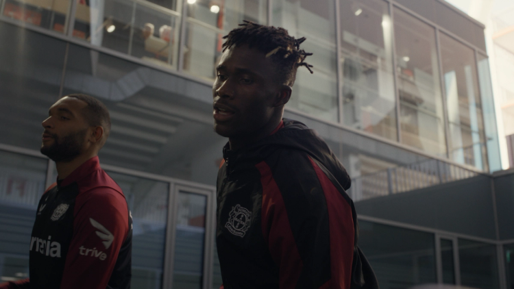 Missing alternative text