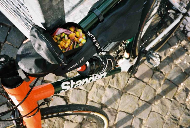 Missing alternative text