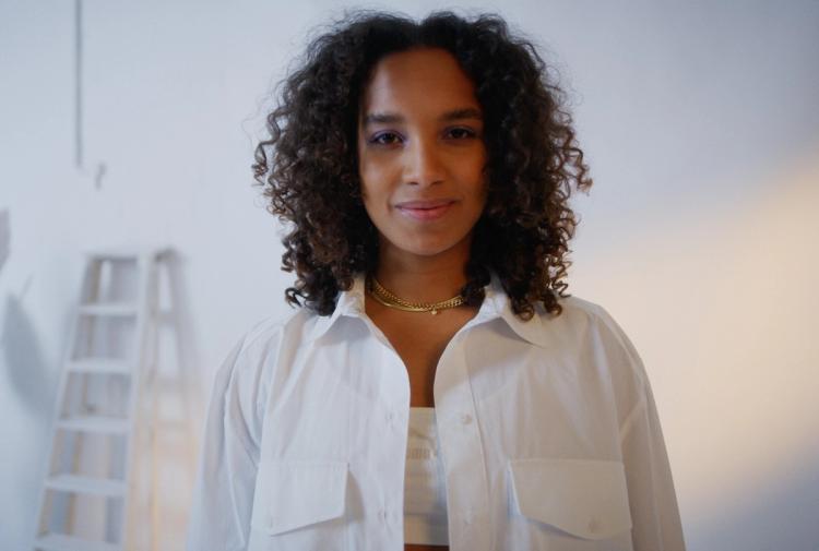 Missing alternative text