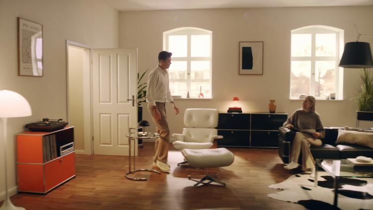 Missing alternative text