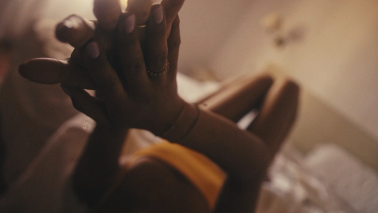 Missing alternative text