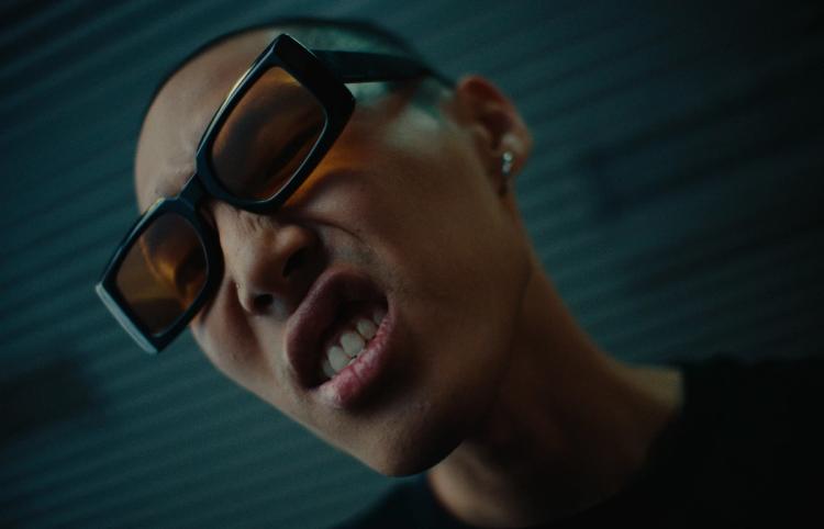 Missing alternative text