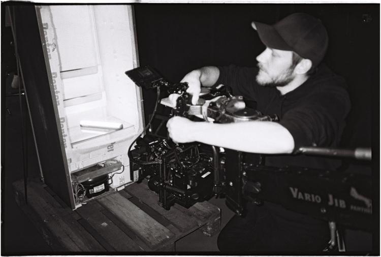 Missing alternative text