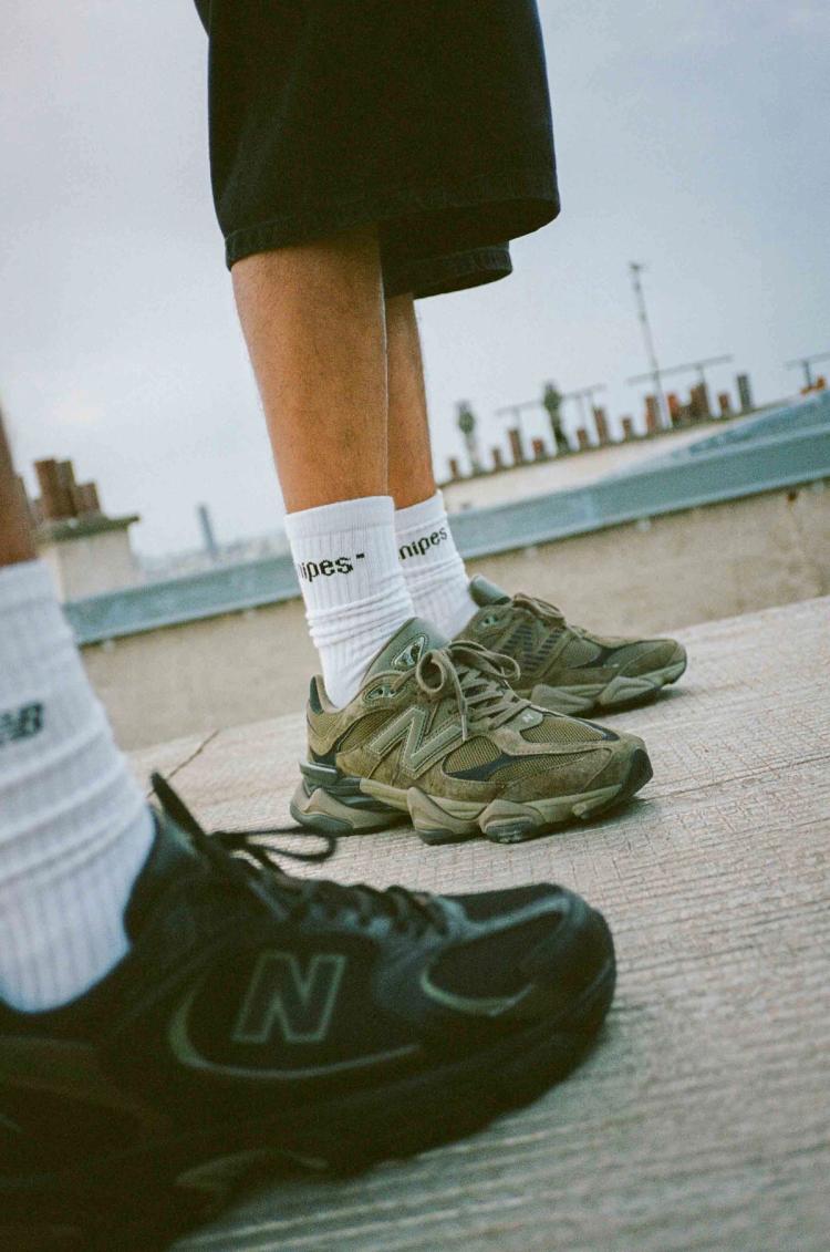 Missing alternative text