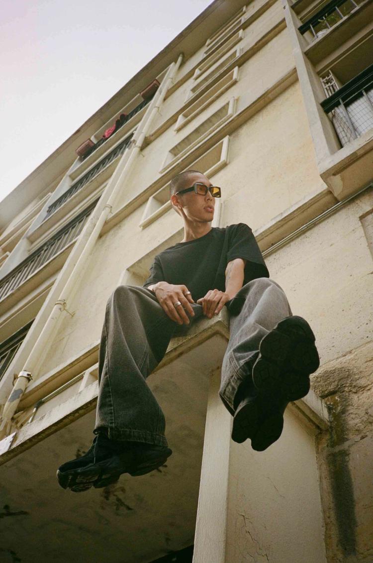 Missing alternative text