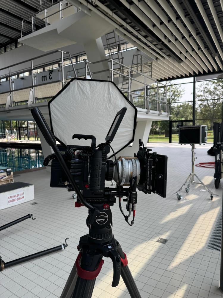 Missing alternative text