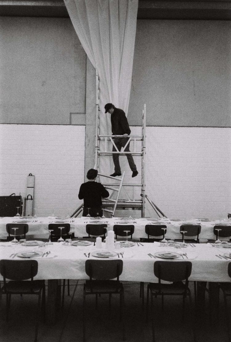 Missing alternative text