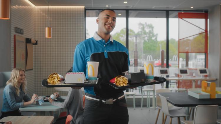 Missing alternative text