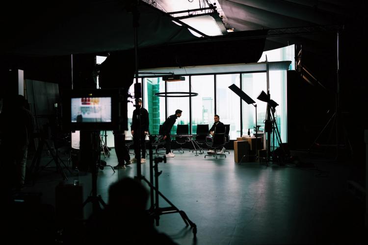 Missing alternative text