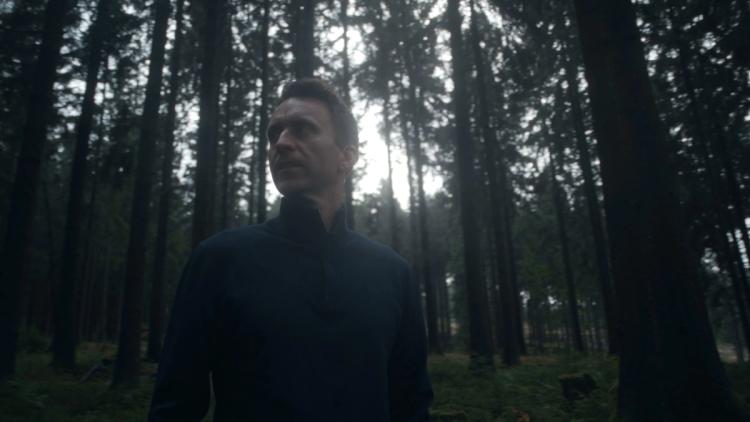 Missing alternative text