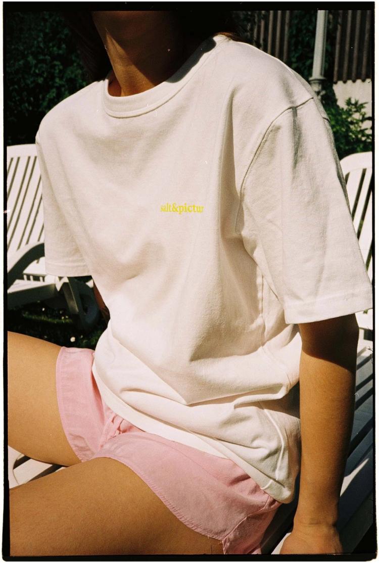 Missing alternative text