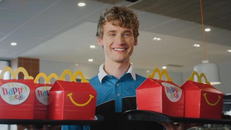 Missing alternative text