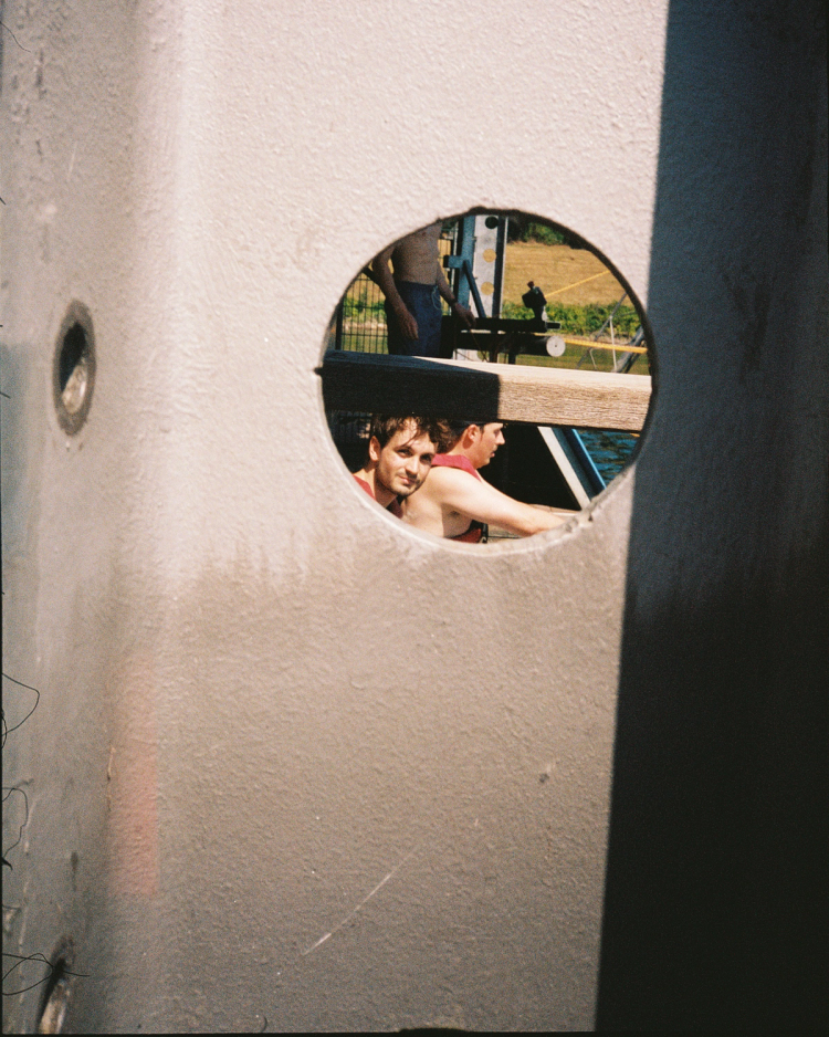 Missing alternative text