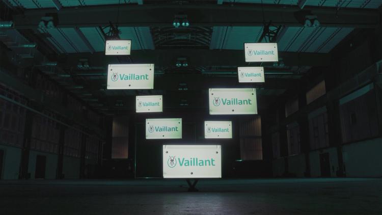 Missing alternative text