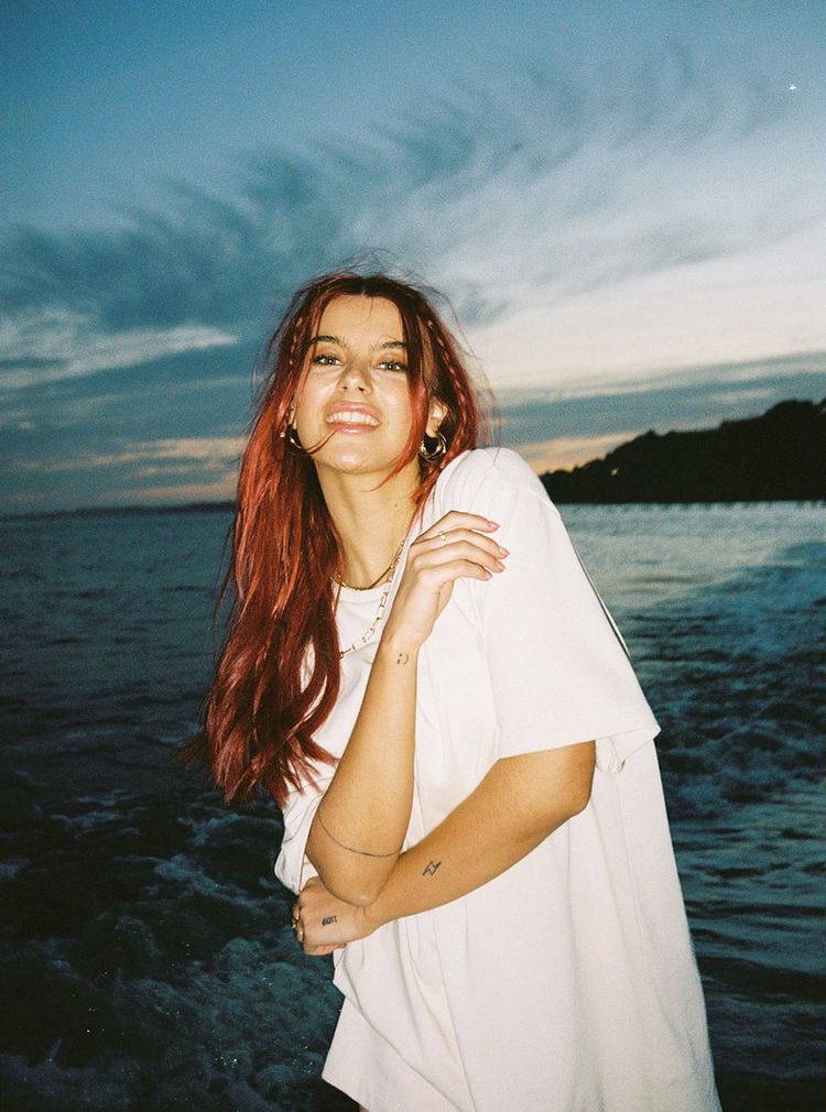 Missing alternative text