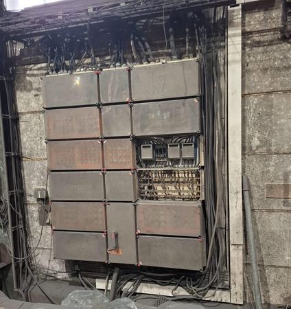 Schaltschrank – Industrieanlage – Vorher